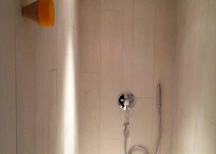 Hotel De La Pinede 3*