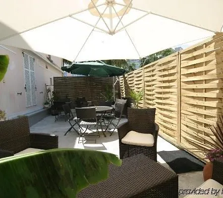 Otel De La Pinede 3*
