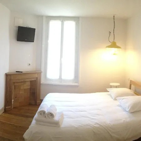 De La Pinede Otel