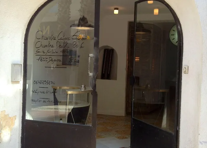 Ξενοδοχείο De La Pinede